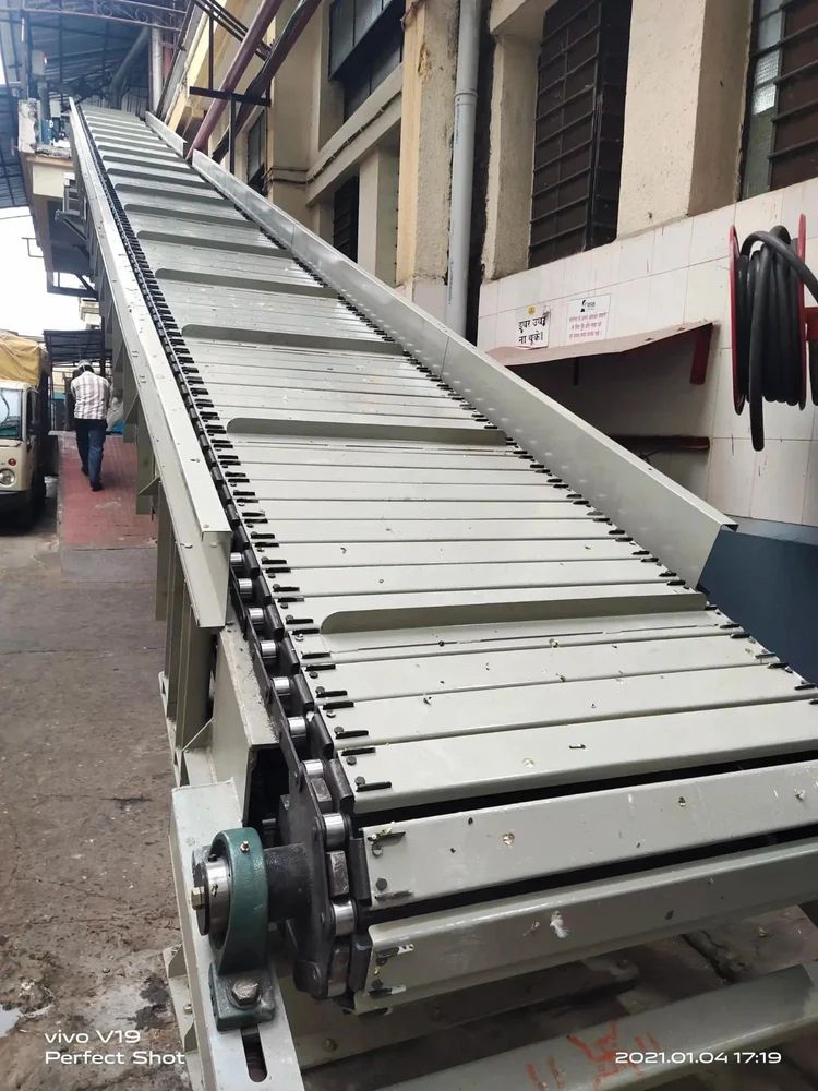 Chain Conveyor System 4